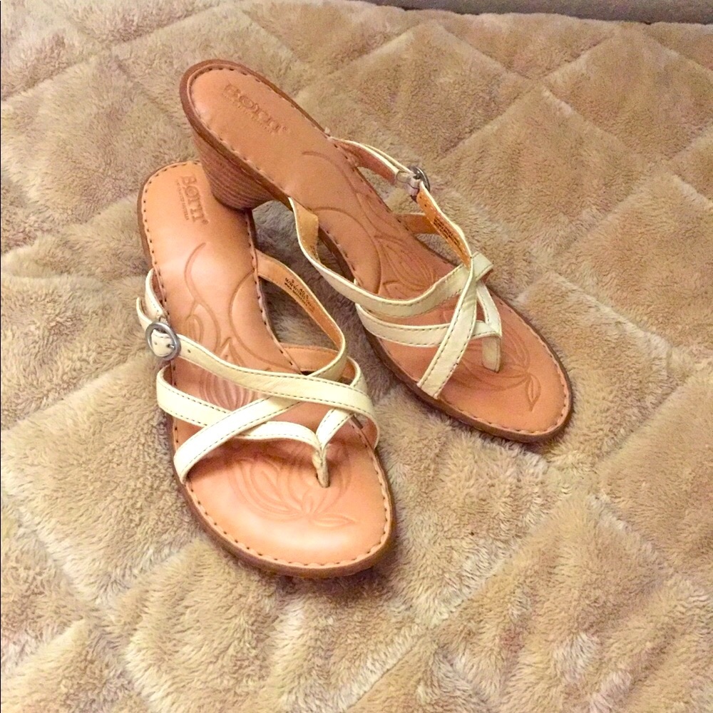 Born sandals